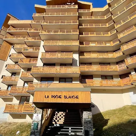 3 Pieces A Pres Des Pistes Et Du Centre - Fr-1-640-85 Apartment