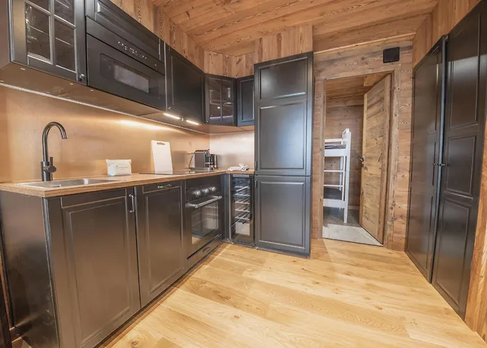 3 Pieces A Pres Des Pistes Et Du Centre - Fr-1-640-85 Apartment Val Thorens